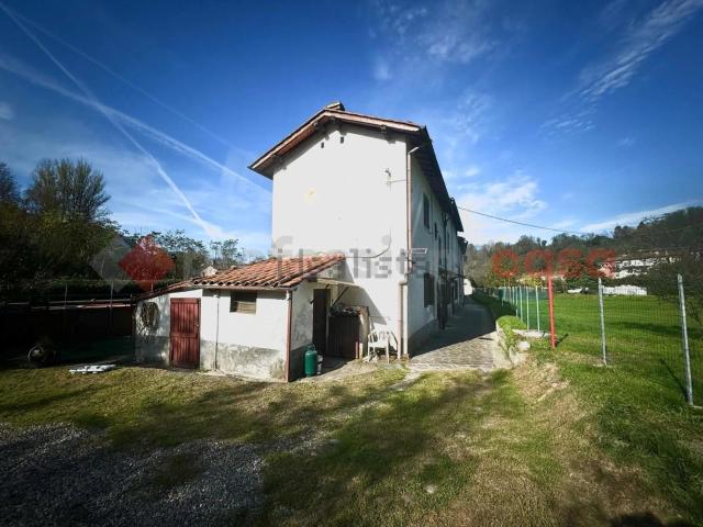 Villetta indipendente in vendita di 200 m² in Via del Serchio, 9