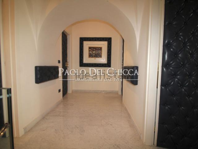 Villetta indipendente in vendita di 200 m² in Via delle Commedie, 2