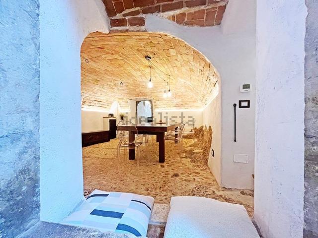 Villetta indipendente in vendita di 200 m² in Via di Mezzo la Terra, 19