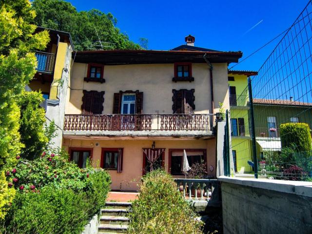 Villetta indipendente in vendita di 200 m² in Via E. Talpino