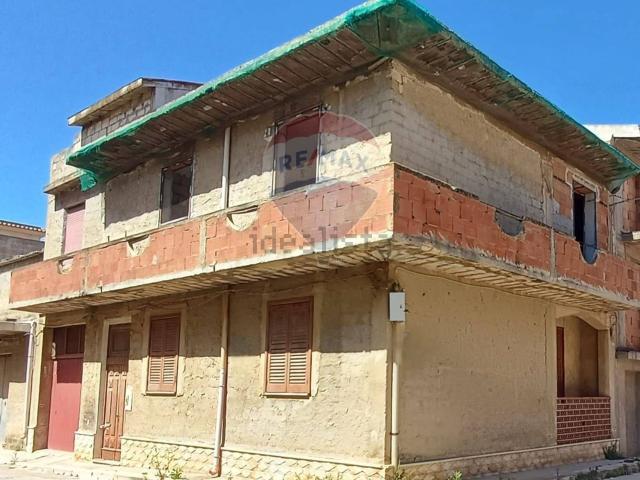 Villetta indipendente in vendita di 200 m² in Via Edera, 33