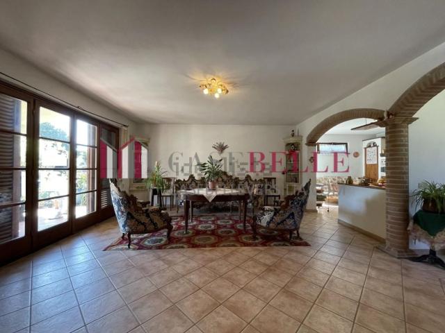 Villetta indipendente in vendita di 200 m² in Via Edoardo Francalanci, 190