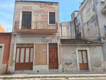 Villetta indipendente in vendita di 200 m² in Via Farini