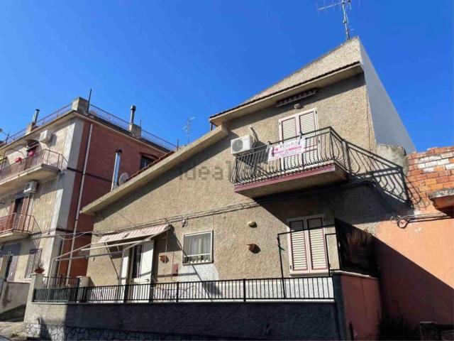 Villetta indipendente in vendita di 200 m² in Via Fratelli Bandiera