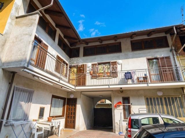 Villetta indipendente in vendita di 200 m² in Via Frescot, 13
