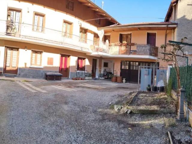 Villetta indipendente in vendita di 200 m² in Via I Maggio