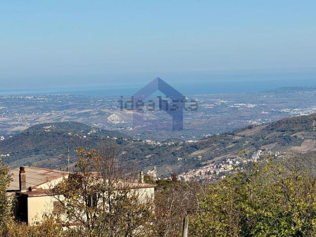 Villetta indipendente in vendita di 200 m² in Via Orientale, 15