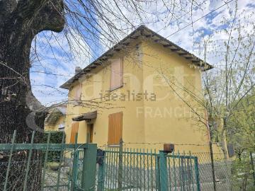 Villetta indipendente in vendita di 200 m² in Via Lavino