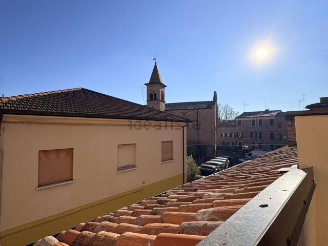 Villetta indipendente in vendita di 200 m² in Via Lucchesi, 8