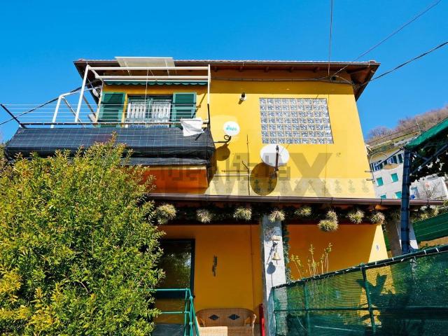 Villetta indipendente in vendita di 200 m² in Via Molino Gazzo, 8