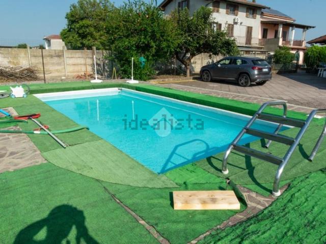 Villetta indipendente in vendita di 200 m² in Via Molino, 54
