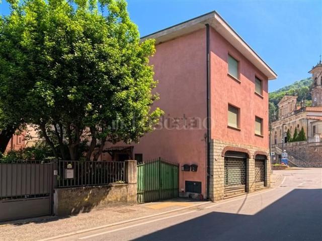 Villetta indipendente in vendita di 200 m² in Via Mazzini