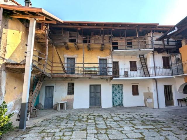 Villetta indipendente in vendita di 200 m² in Via Mazzini
