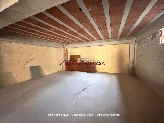 Villetta indipendente in vendita di 200 m² in Via Madonna del Ponte, 33
