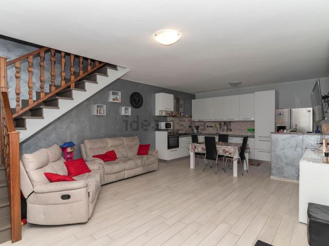 Villetta indipendente in vendita di 200 m² in Via Madonna della Neve