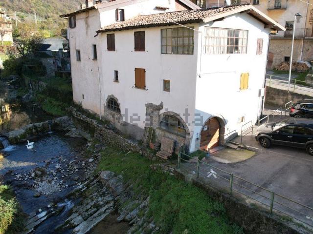 Villetta indipendente in vendita di 200 m² in Via Martinelli, 11