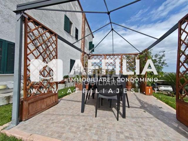 Villetta indipendente in vendita di 200 m² in Via Melano
