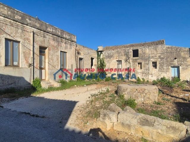 Villetta indipendente in vendita di 200 m² in Via Milano