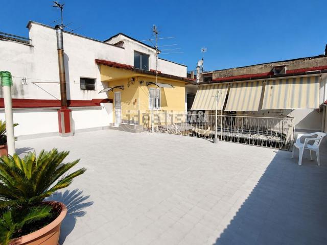 Villetta indipendente in vendita di 200 m² in Via Salvator Rosa, 2
