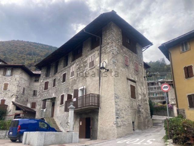 Villetta indipendente in vendita di 200 m² in Via salvador