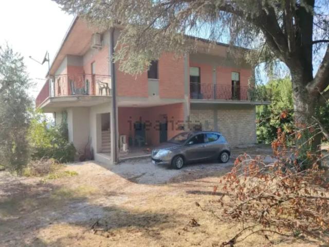 Villetta indipendente in vendita di 200 m² in Via San Biagio