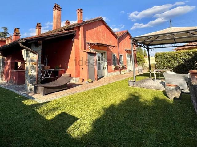 Villetta indipendente in vendita di 200 m² in Via San Cristina in Pilli, 100