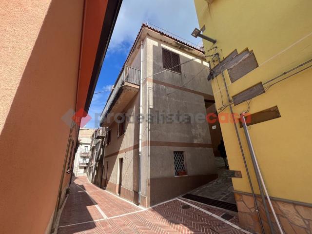 Villetta indipendente in vendita di 200 m² in Via San Francesco, 10