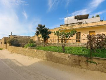 Villetta indipendente in vendita di 200 m² in Via Sant&apos Alessandra Ronco X