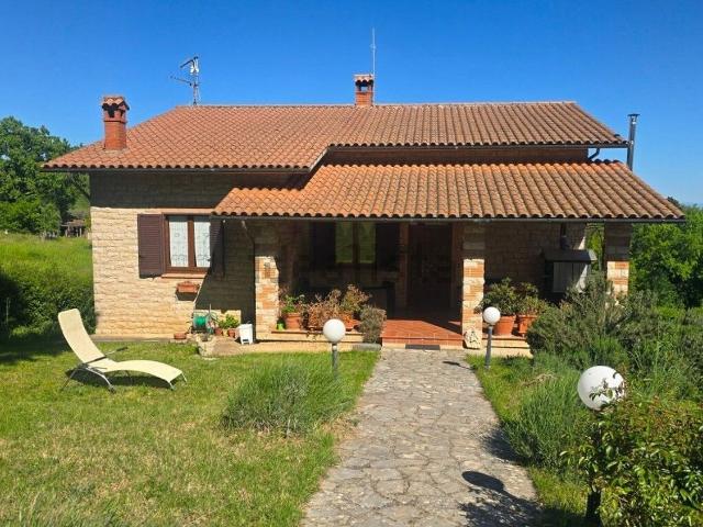 Villetta indipendente in vendita di 200 m² in Via Sant&apos Antonio, 1