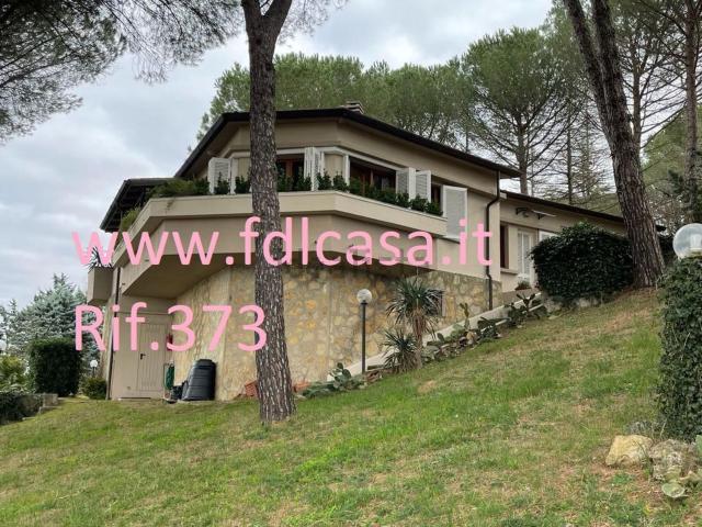 Villetta indipendente in vendita di 200 m² in Via Sidney Sonnino, 10