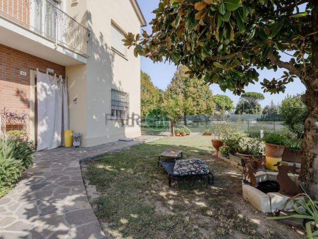Villetta indipendente in vendita di 200 m² in Via Stroppata, 90