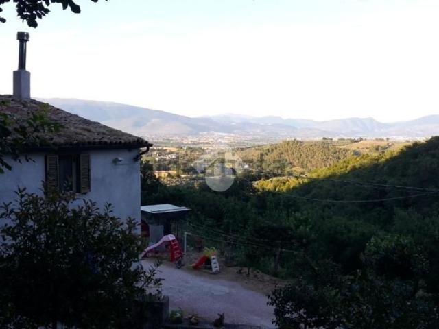 Villetta indipendente in vendita di 200 m² in Via Poggiolo Monte