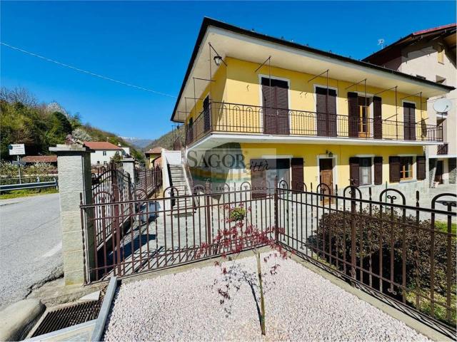 Villetta indipendente in vendita di 200 m² in Via Ponte Palestro, 13