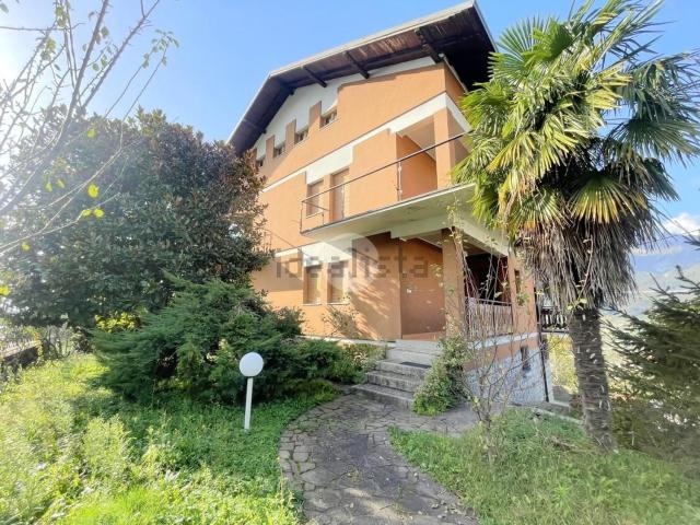 Villetta indipendente in vendita di 200 m² in Via Portole, 2