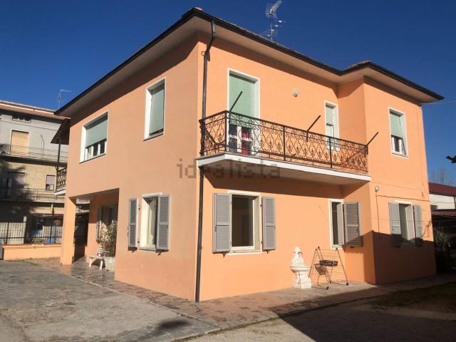 Villetta indipendente in vendita di 200 m² in Via Papa Giovanni XXIII