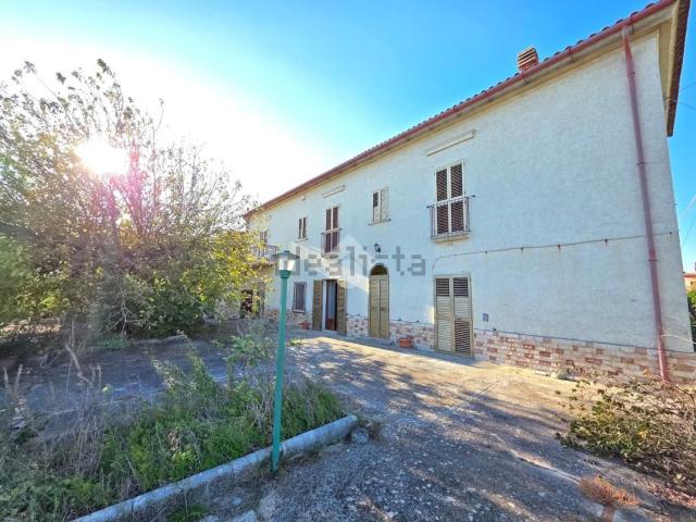 Villetta indipendente in vendita di 200 m² in Via Perazze, 1