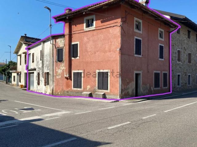 Villetta indipendente in vendita di 200 m² in Via Pietro Zorutti, 14