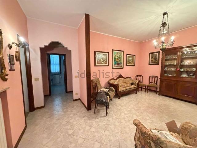 Villetta indipendente in vendita di 200 m² in Via Roma