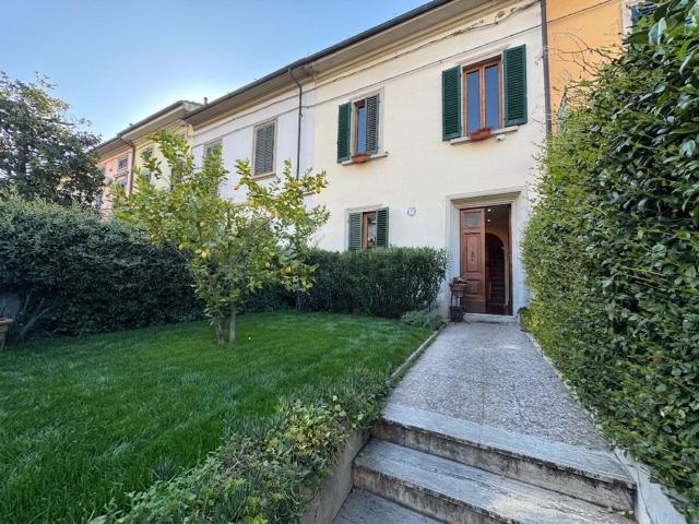 Villetta indipendente in vendita di 200 m² in Via Roma