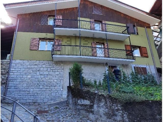 Villetta indipendente in vendita di 200 m² in Via Roma
