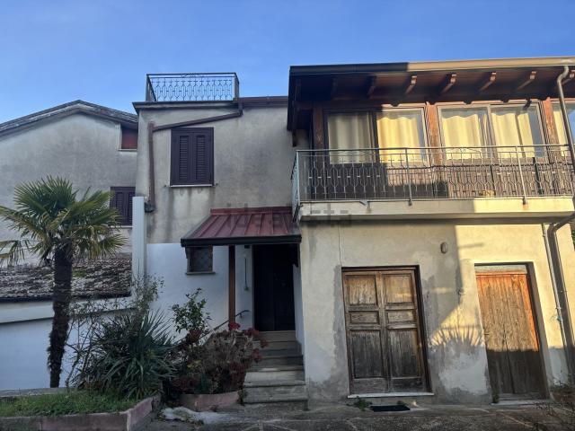 Villetta indipendente in vendita di 200 m² in Via Roma