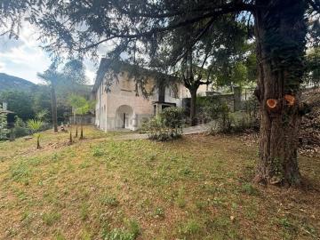 Villetta indipendente in vendita di 200 m² in Via San Pietro