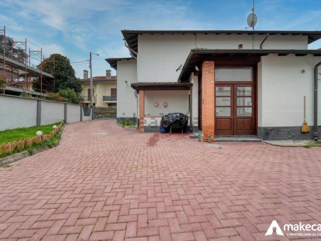 Villetta indipendente in vendita di 200 m² in Via Roma, 29