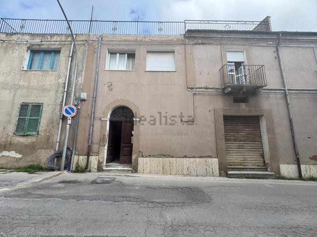 Villetta indipendente in vendita di 200 m² in Via Roma