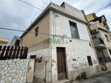Villetta indipendente in vendita di 200 m² in Via Reggio Campi II Tronco, 118