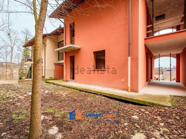 Villetta indipendente in vendita di 200 m² in Via Torino