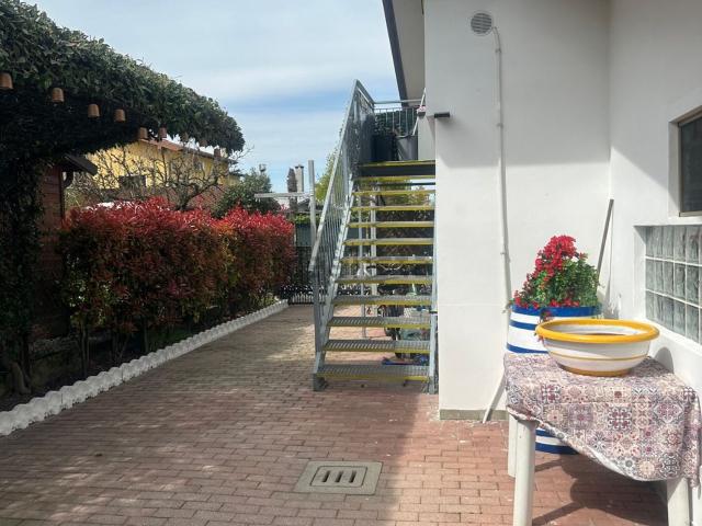Villetta indipendente in vendita di 200 m² in Via Vittorio Alfieri, 25