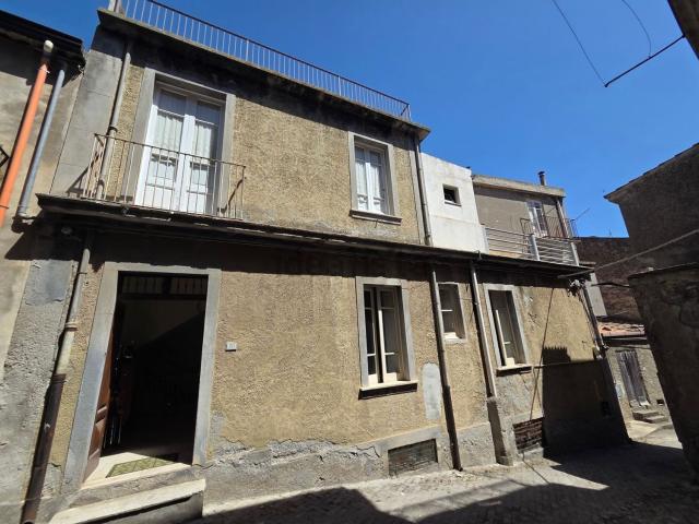 Villetta indipendente in vendita di 200 m² in Via Vittorio Emanuele III, 169