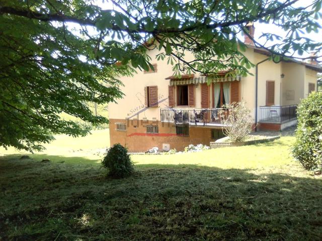 Villetta indipendente in vendita di 200 m² in Viale dei Pini