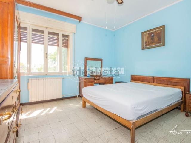 Villetta indipendente in vendita di 200 m² in Viale Porta Po, 128